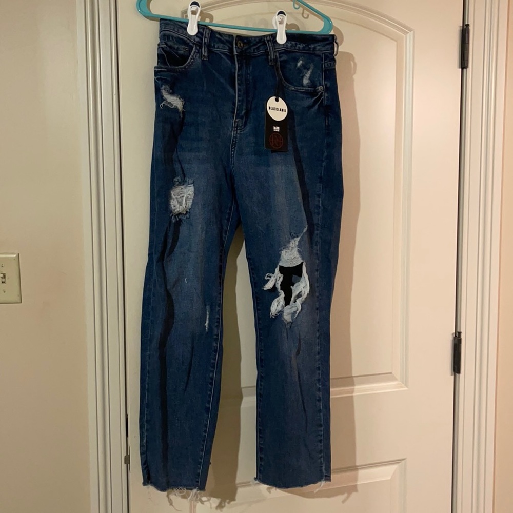 Black Label Straight Leg High Rise Mom Jeans- Size 13